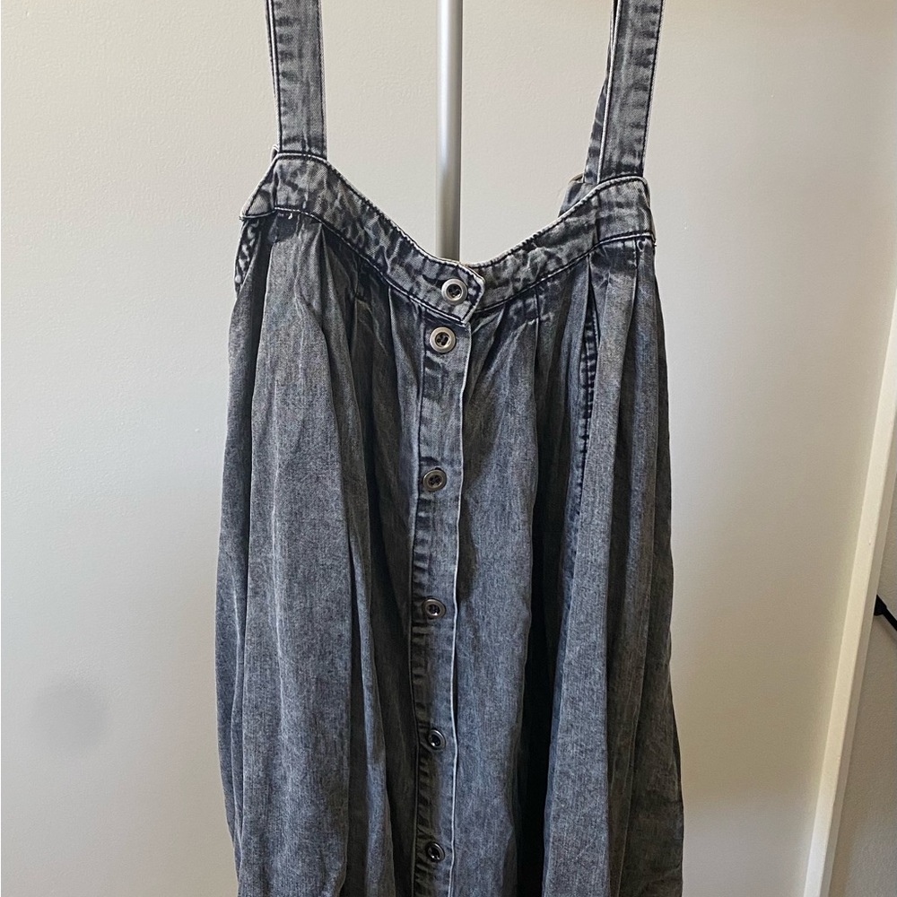 Easel Button-Front Flowy Denim Dress – Size Medium - Picture 4 of 12